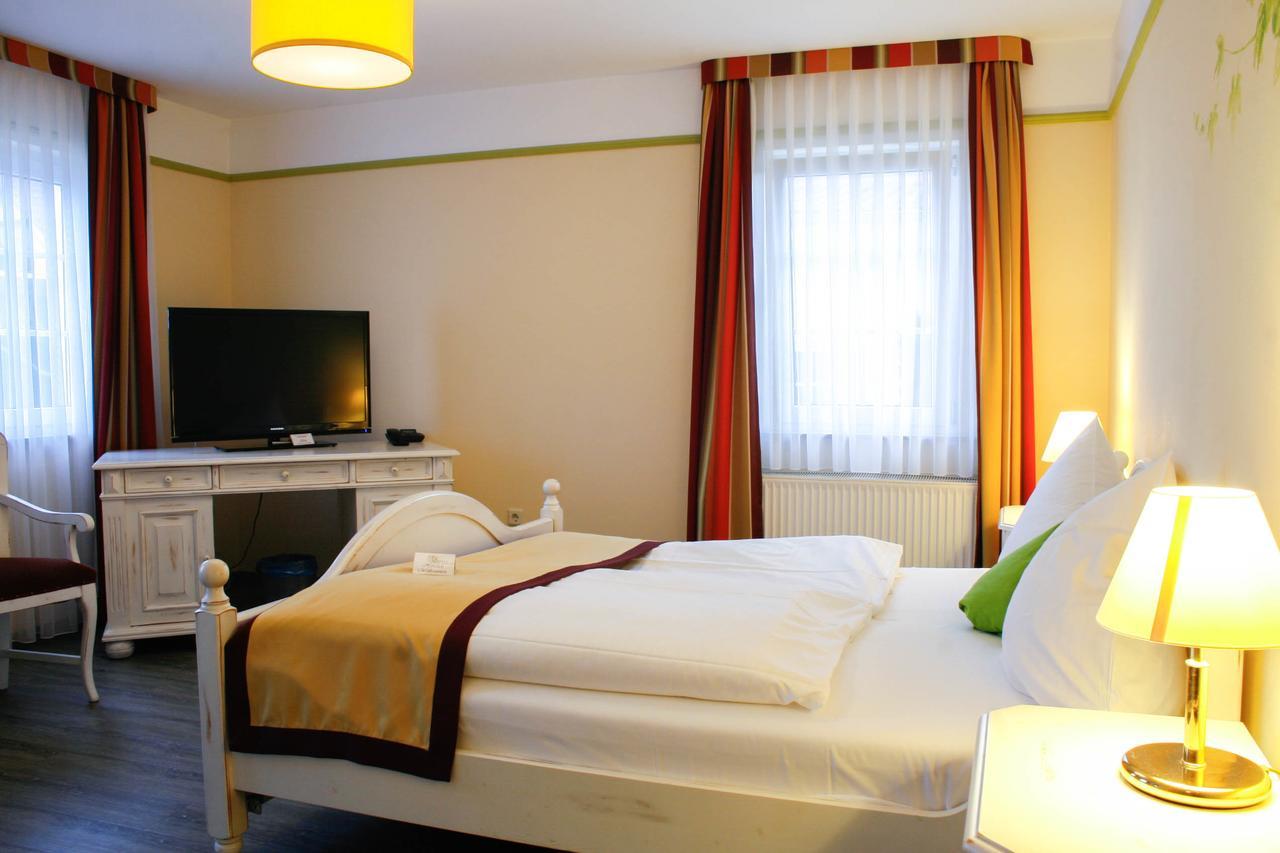 Hotel Speeter Weisenheim am Berg Exteriér fotografie